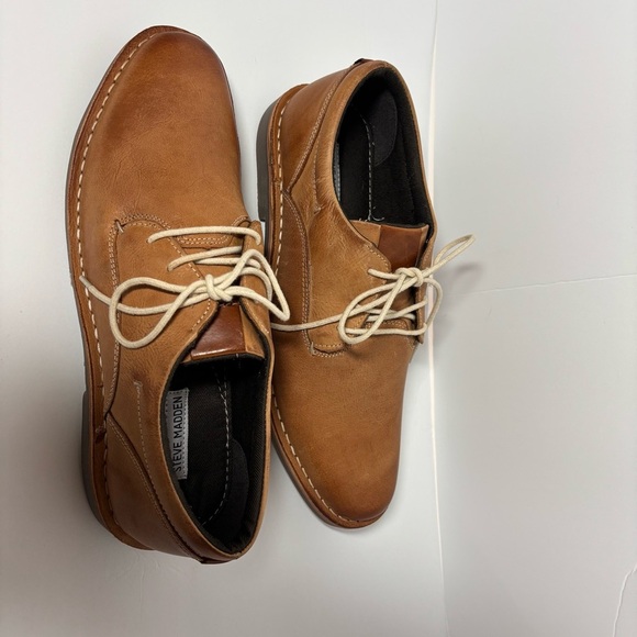 Steve Madden Men\'s Harpoon Leather Oxfords